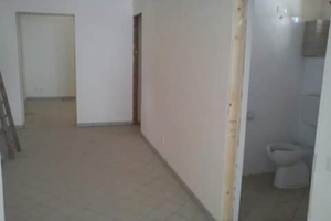 Locale commerciale ( Mq.90) ad alta visibilità