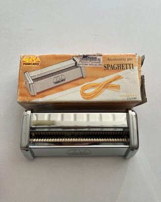 Accessorio per fare gli spaghetti
