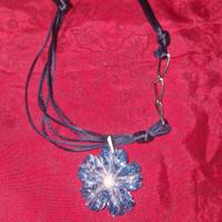 Collana con ciondolo in porcellana di capodimonte