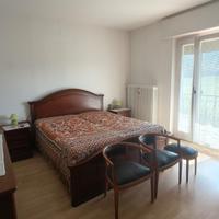 Camera da letto in stile classico