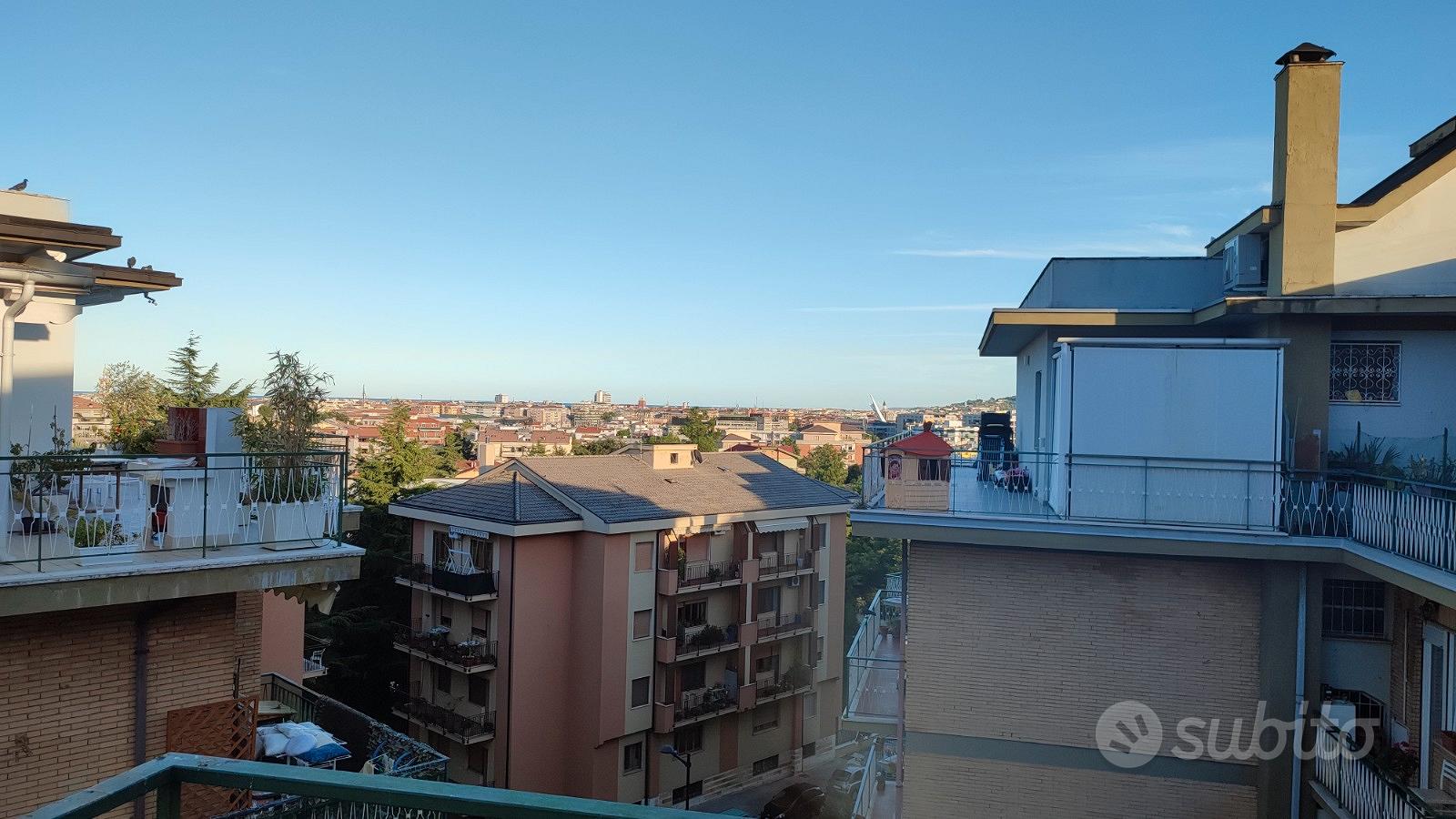 Attico zona colli - Vista 2