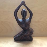 Statuetta africana donna