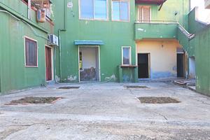 Appartamento piano terra con cortile