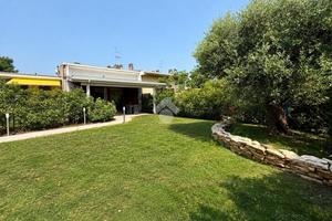 VILLA A SCHIERA CENTRALE A CASIRATE D'ADDA