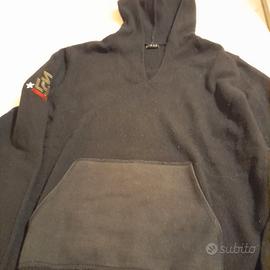  maglione nero con cappuccio