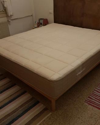 Materasso matrimoniale memory con rete a doghe