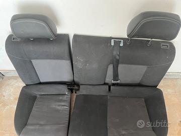 Sedile posteriore  astra 1700 cdti 2004