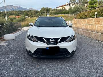 Nissan Qashqay J11 allestimento Tekna