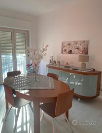Tavolo completo di 4 sedie e madia di Calligaris