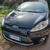 FORD FIESTA GPL TITANIUM