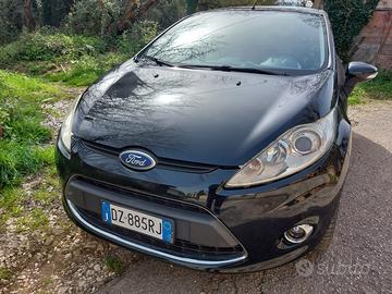 FORD FIESTA GPL TITANIUM