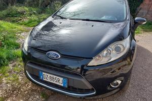 FORD FIESTA GPL TITANIUM