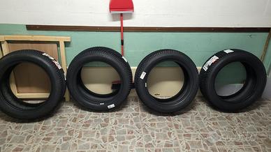 4 gomme invernali  215/55/R18  kleber nuove