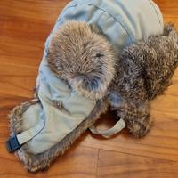 cappello con interno di pelliccia