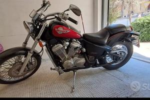 Honda Shadow Castrum 600 ASI