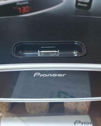 IPHONE DOCKING SPEACKER. PIONEER