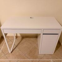 Scrivania IKEA Micke