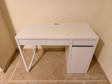 Scrivania IKEA Micke