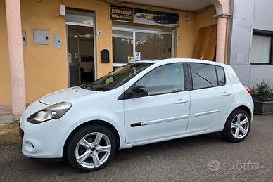 Renault Clio 1.5 dCi FULL-OPTIONAL