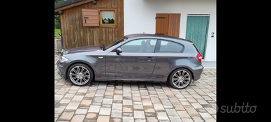 BMW 120i s.c.amb.io con Furgone