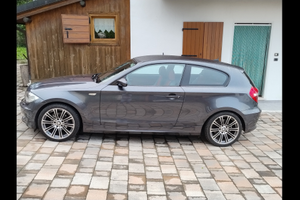 BMW 120i s.c.amb.io con Furgone