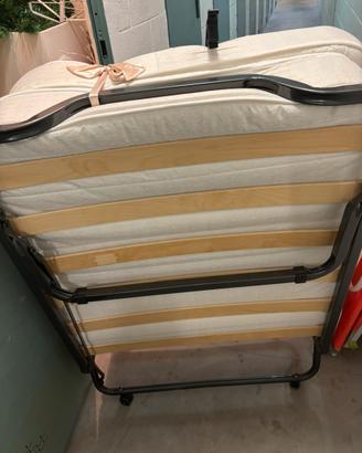 Rete e materasso portatile con ruote