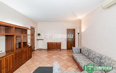 SPLENDIDO 3 LOCALI CON BOX DOPPIO LIBERO SUBITO!