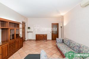 SPLENDIDO 3 LOCALI CON BOX DOPPIO LIBERO SUBITO!