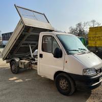 Autocarro Fiat Ducato ribaltabile trilaterale