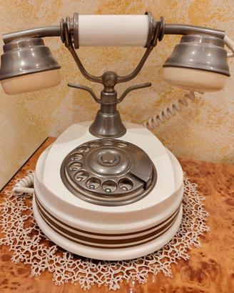 Telefono d'epoca