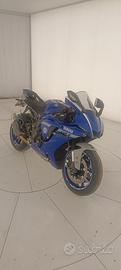 Yamaha R1