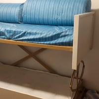 divanetto con letto a castello 