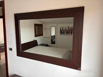 Specchio da parete in legno fatto a mano