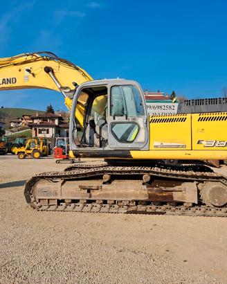 NEW HOLLAND KOBELCO E385B