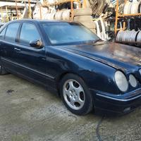 Mercedes Classe E 270 del 2000 W210