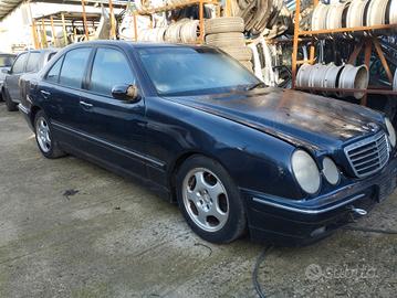 Mercedes Classe E 270 del 2000 W210