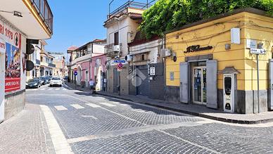 CASA DI CORTE A BRUSCIANO