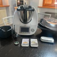 Bimby TM5 con libri ricette e varie Bimby stick