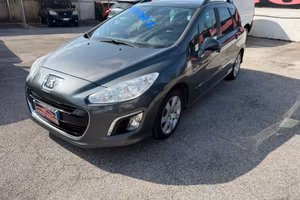 Peugeot 308 1.6 8V e-HDi 115CV Stop&Start robotiz.