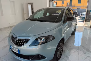 Lancia Ypsilon III LACIA YPSILON 1.0 firefly hybri