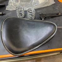 Sella a molla per custom Harley