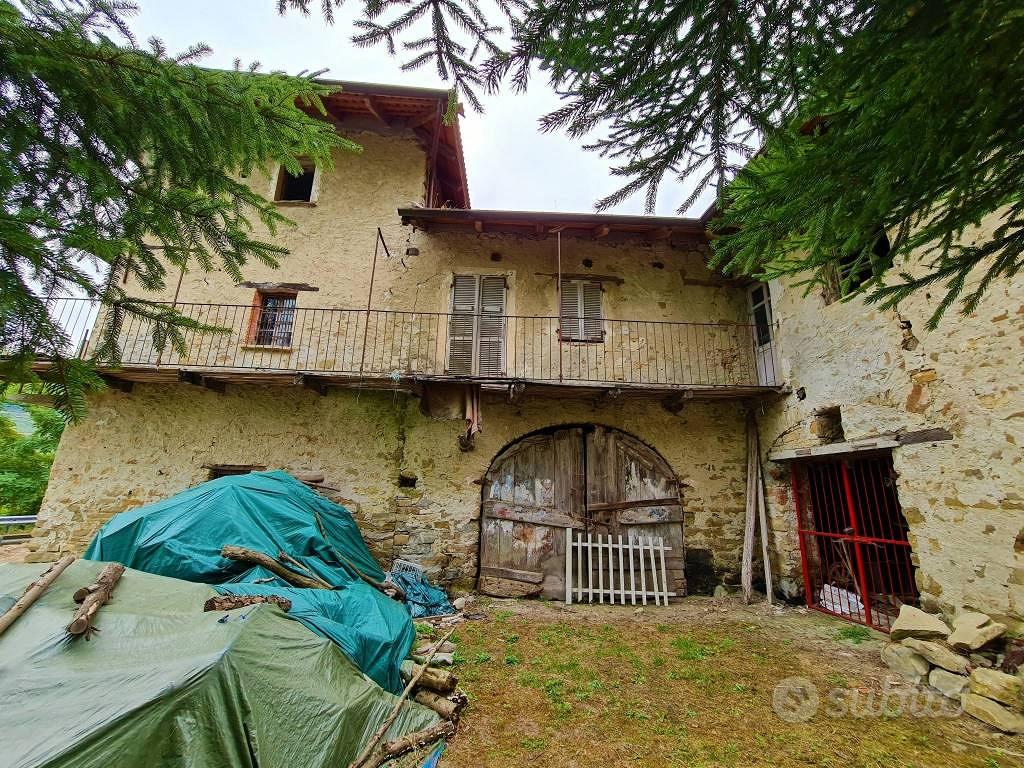 Rustico / Casale di 330 m² con più di 5 locali e b - Vista 4
