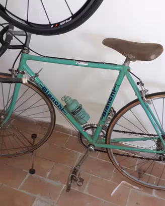 Bicicletta bianchi