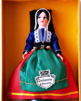 Bambola souvenir vintage Giulianova (Abruzzi)