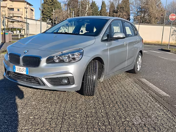 BMW 220i PARI AL NUOVO