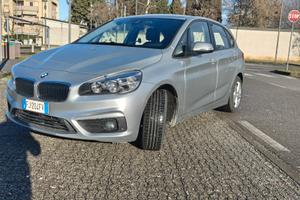 BMW 220i PARI AL NUOVO