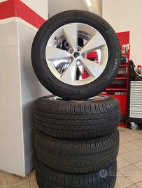 Set Jaguar E Pace cerchi in lega + Michelin