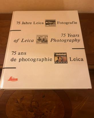 Volume crlebrativo 75 anni Leica