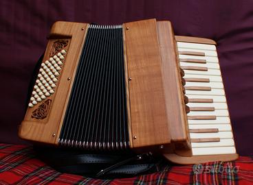 Fisarmonica in Legno interamente realizzata a mano
