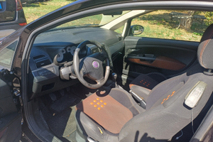 Grande punto 1400 t_jet